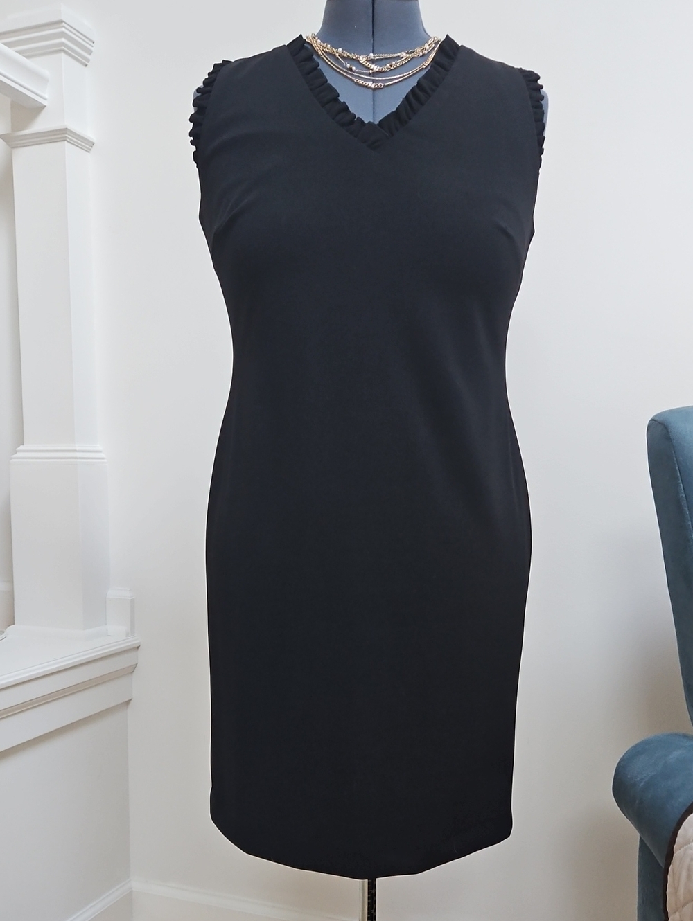 Calvin Klein Black Ruffle-Trim V-Neck Sleeveless Mini Dress